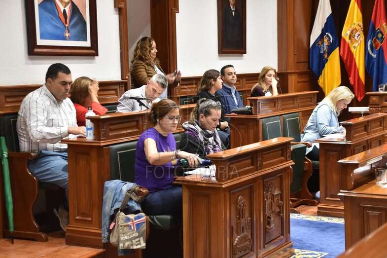 Ediles de la oposición en el Pleno ordinario de febrero de este año (Foto TA)